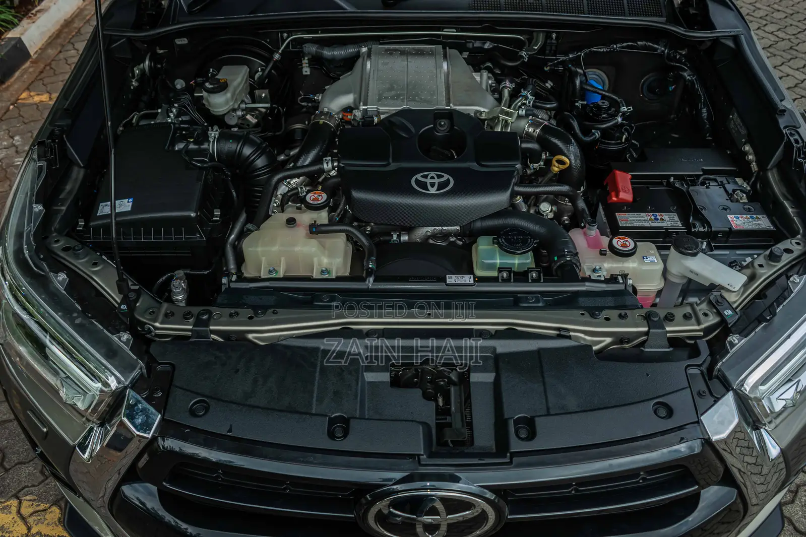 Toyota Hilux 2021 Green