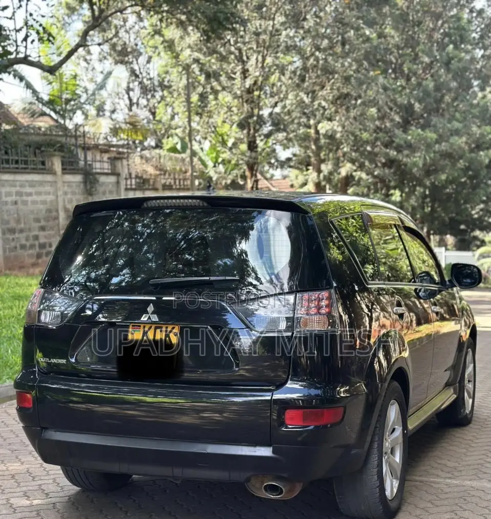 Mitsubishi Outlander 2010 Black