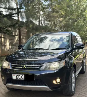 Mitsubishi Outlander 2010 Black