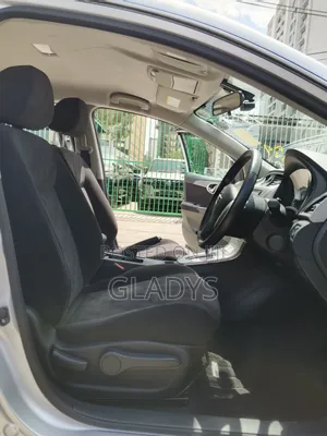 Nissan Sylphy 2019 Silver