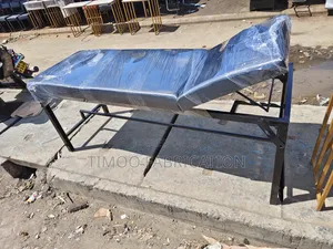 Foldable Black Massage Bed With Adjustable Headrest