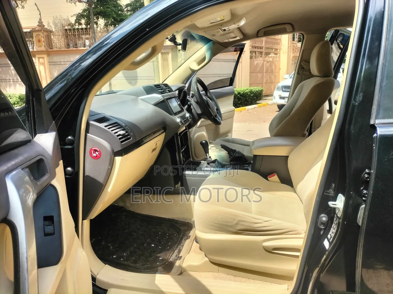 Toyota Land Cruiser Prado 2015 Matt Black