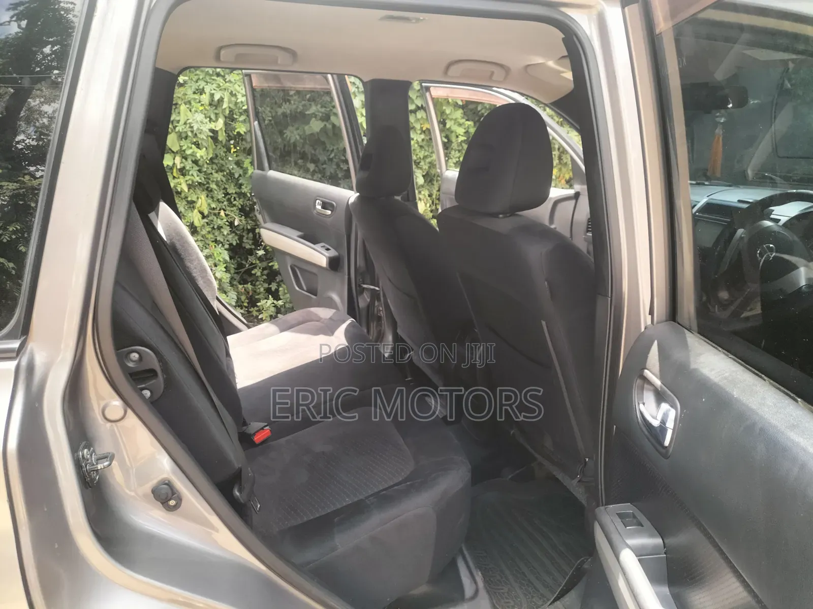 Nissan X-Trail 2012 Gray