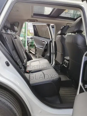 Toyota RAV4 2019 White