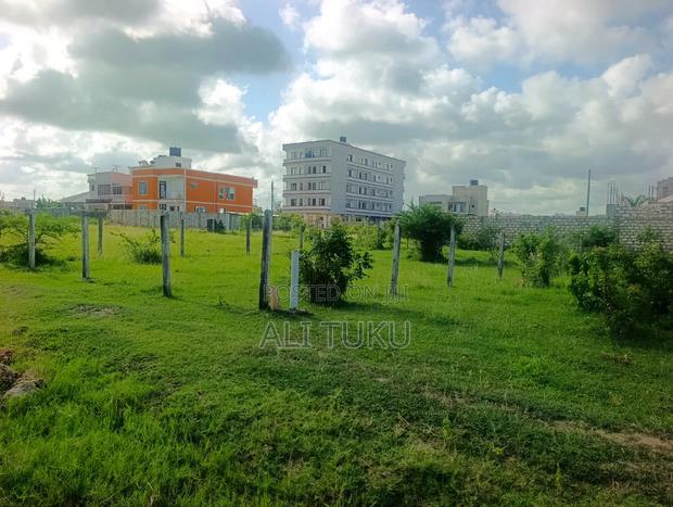 Prime Plot for Sale - thumbnail 4