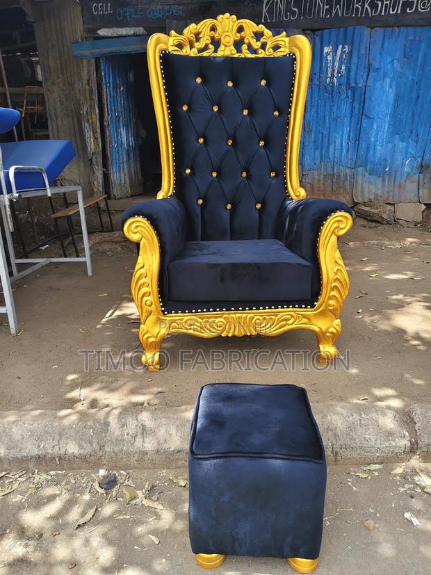 Wing Chair Gold and Black - thumbnail 2
