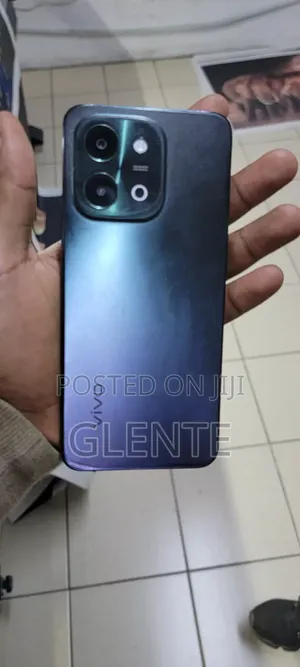 Vivo Y28 8 GB Blue