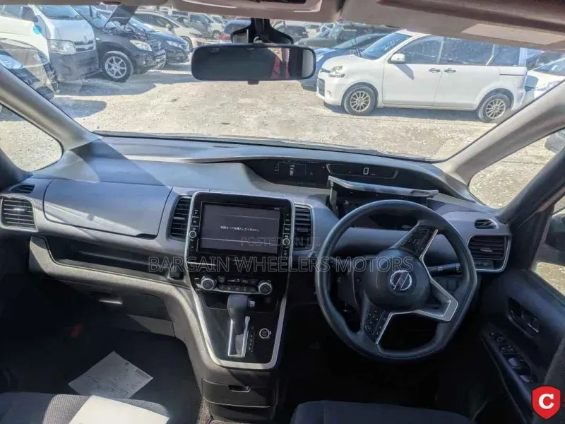 Nissan Serena 2019 Gold