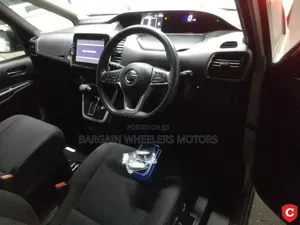 Nissan Serena 2019 Gold