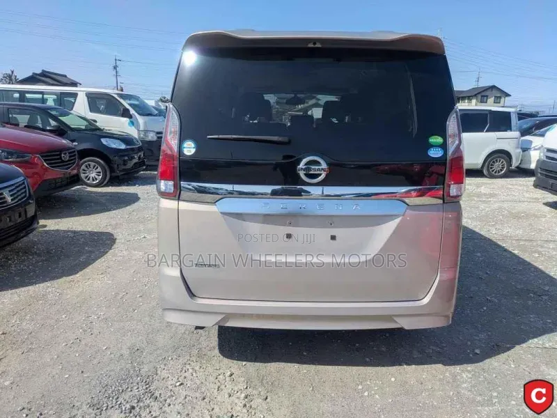 Nissan Serena 2019 Gold