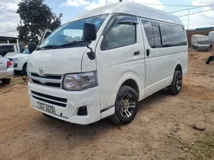 Toyota HiAce 2012 White