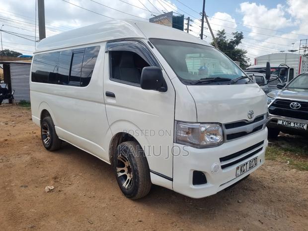 Toyota HiAce 2012 White - thumbnail 2