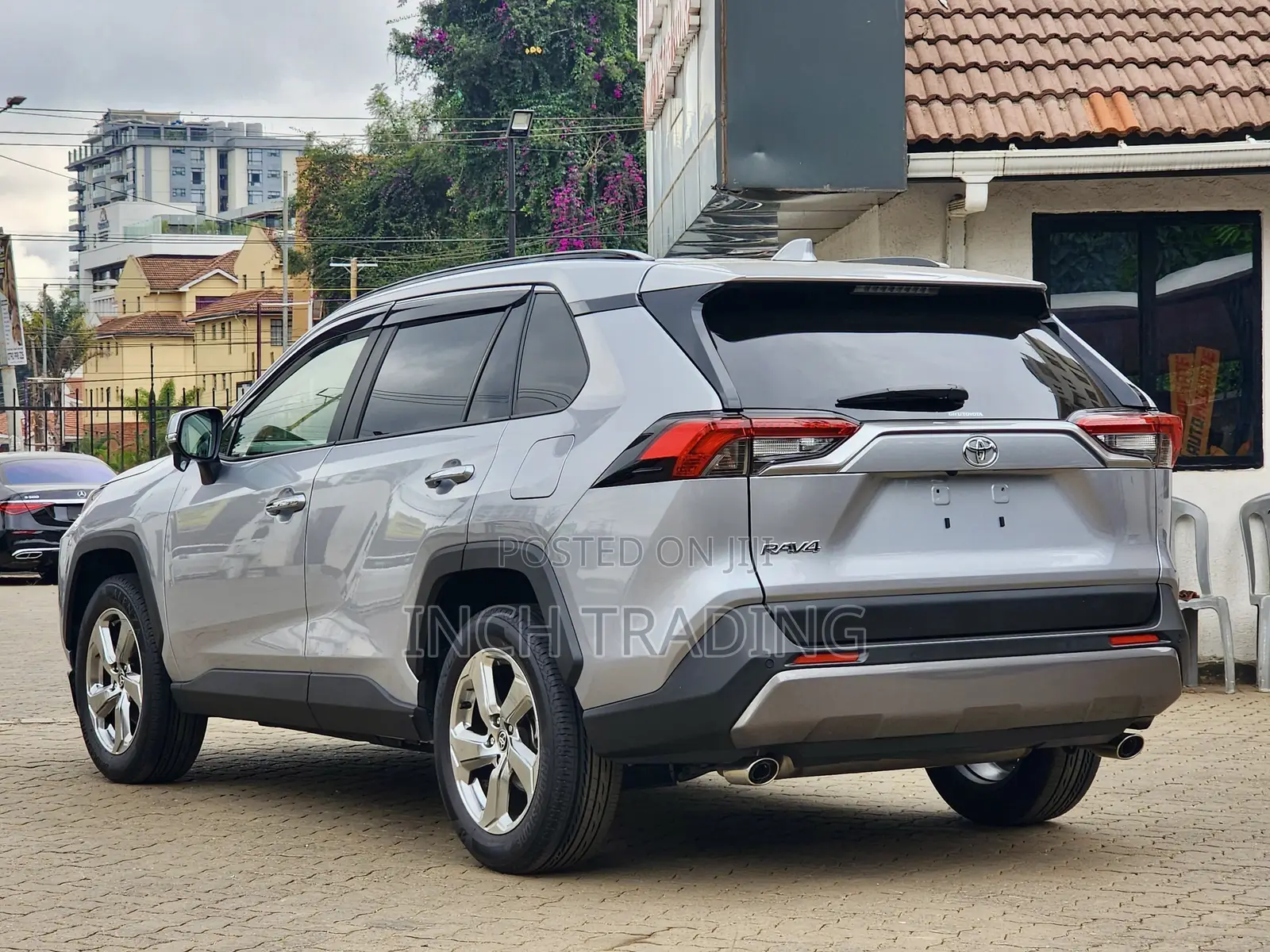 Toyota RAV4 Limited AWD 2020 Silver