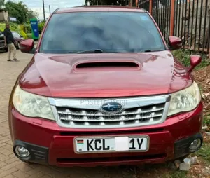 Subaru Forester 2011 Maroon