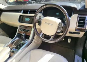 Land Rover Discovery Sport 2016 Green