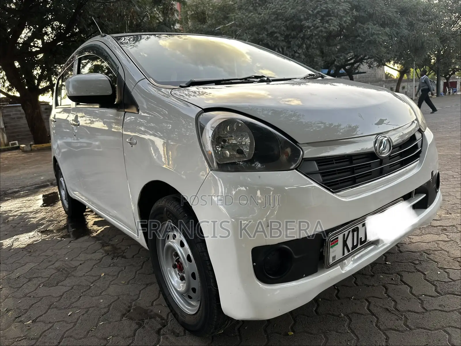 Daihatsu Mira 2015 White