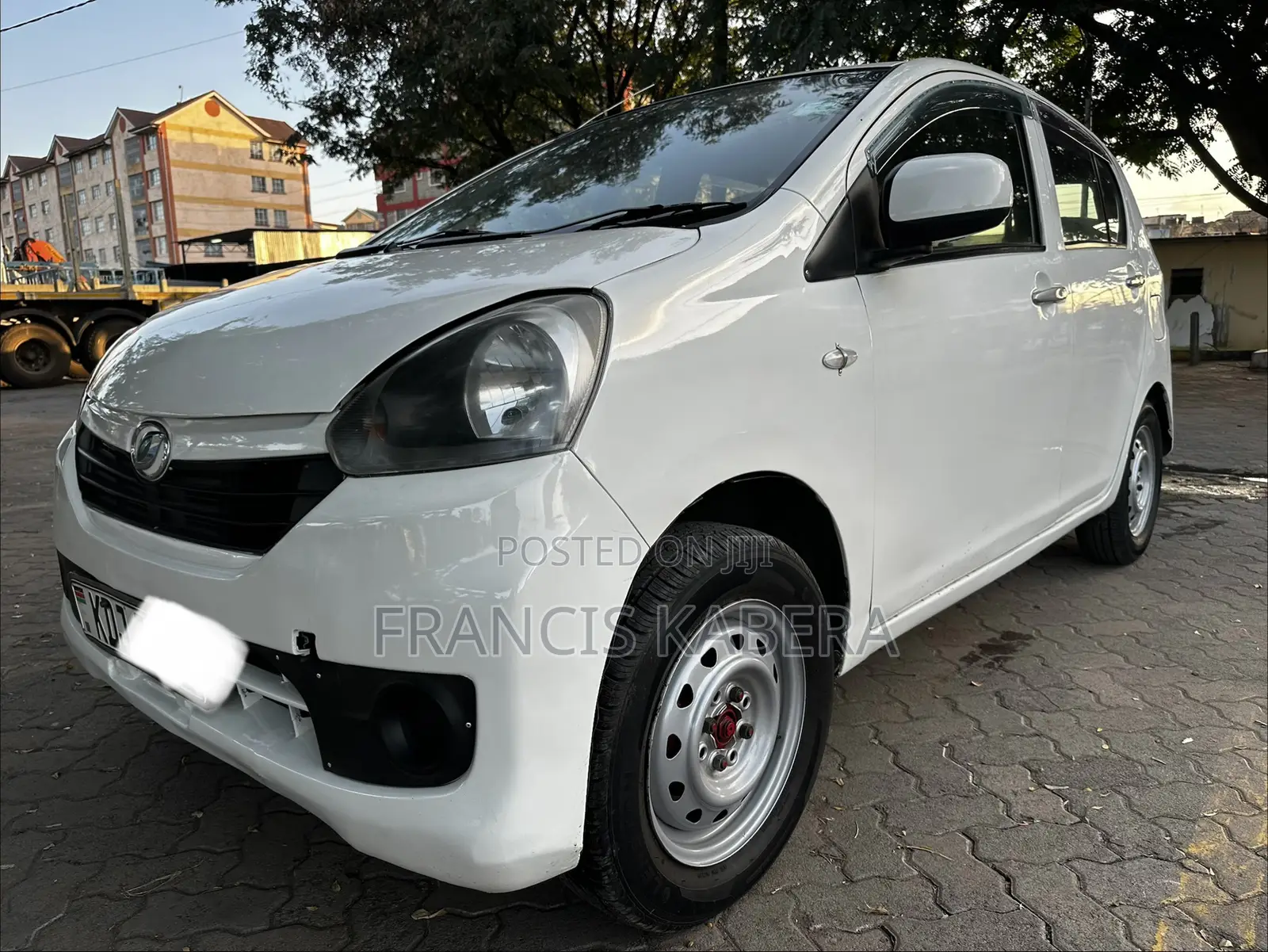 Daihatsu Mira 2015 White