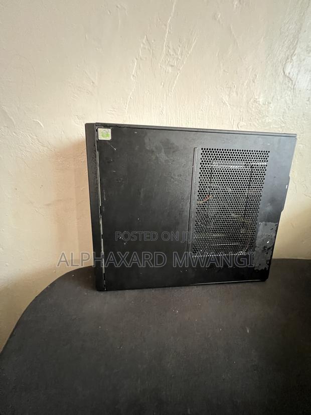 Desktop Computer Fujitsu Esprimo P720 E90+ 4GB Intel Core i5 HDD 500GB - thumbnail 6