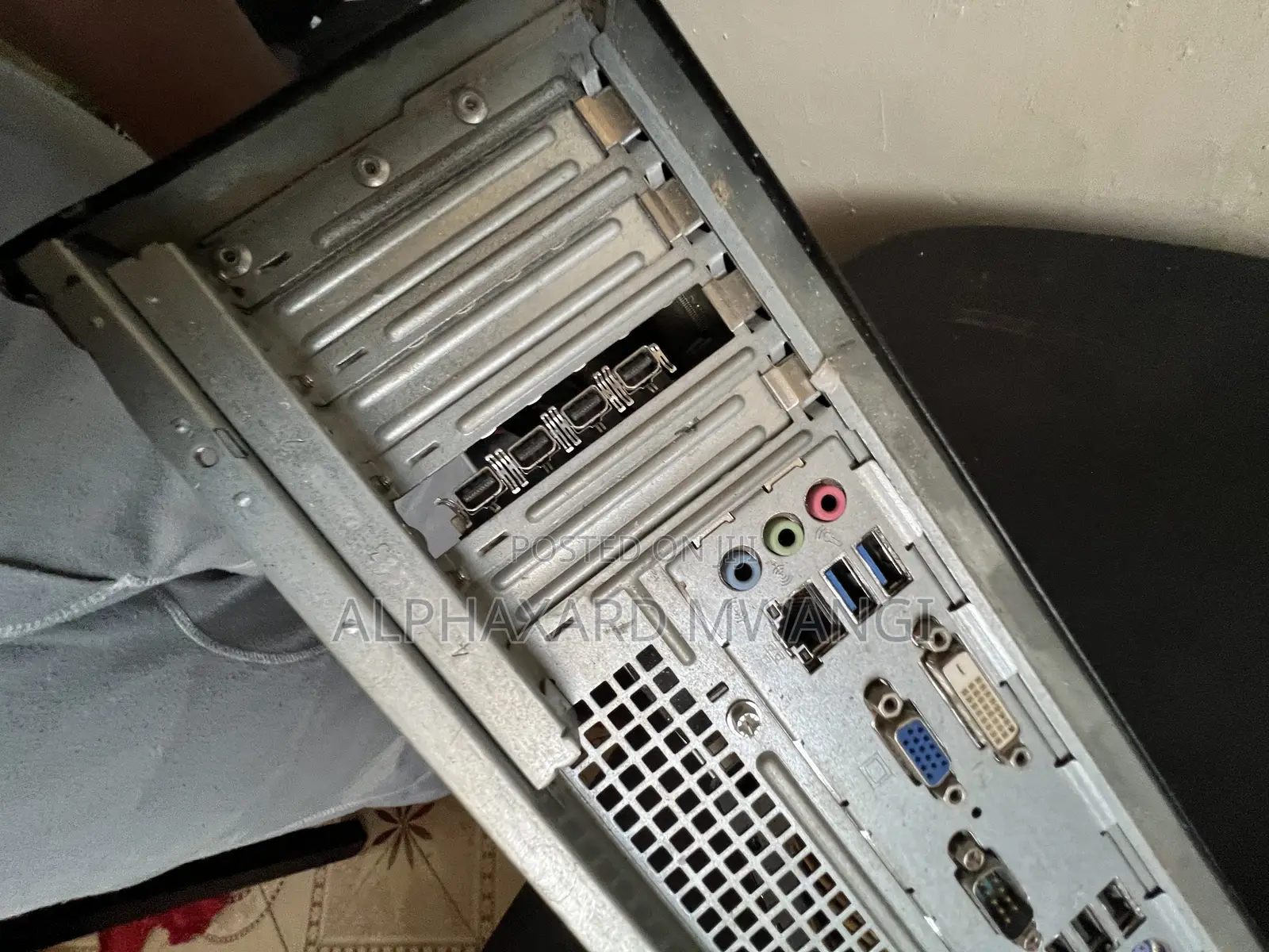 Desktop Computer Fujitsu Esprimo P720 E90+ 4GB Intel Core i5 HDD 500GB