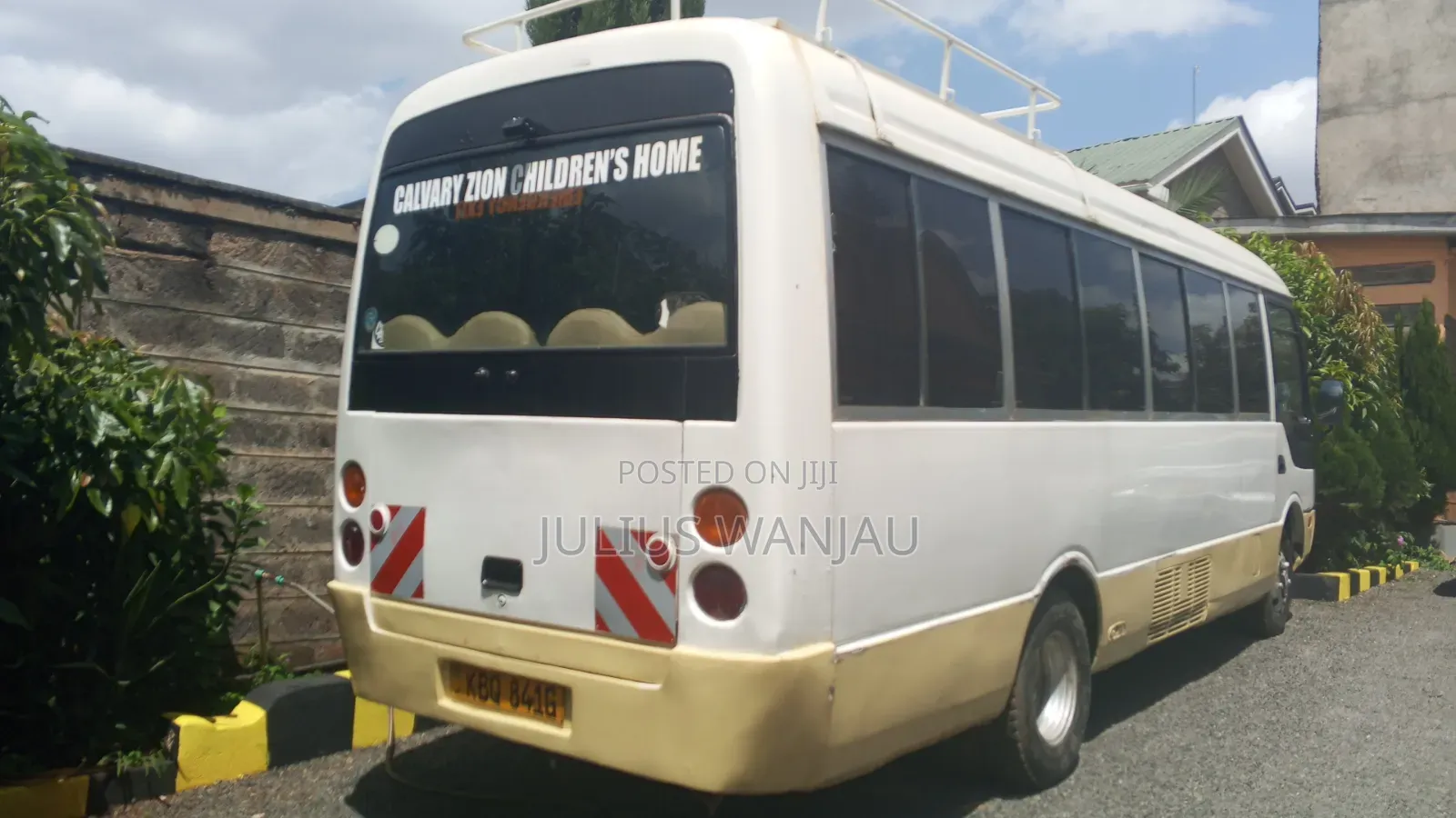 Mitsubishi Fuso Rosa 2008 White