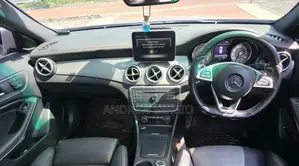 Mercedes-Benz GLA 250 2017 Silver