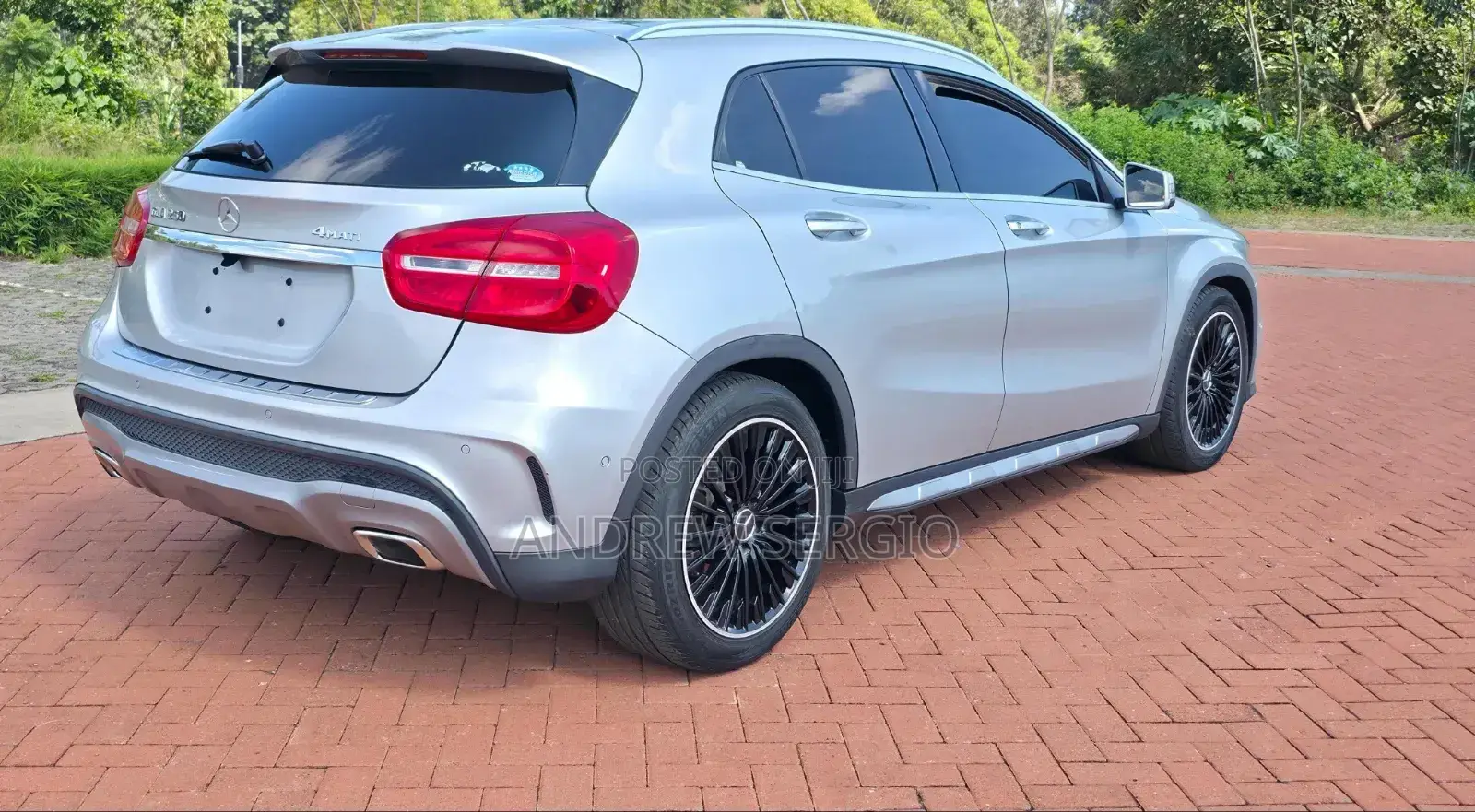 Mercedes-Benz GLA 250 2017 Silver