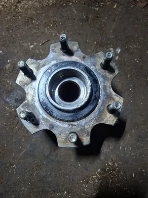 Front Hub Mitsubishi Pajero New Model