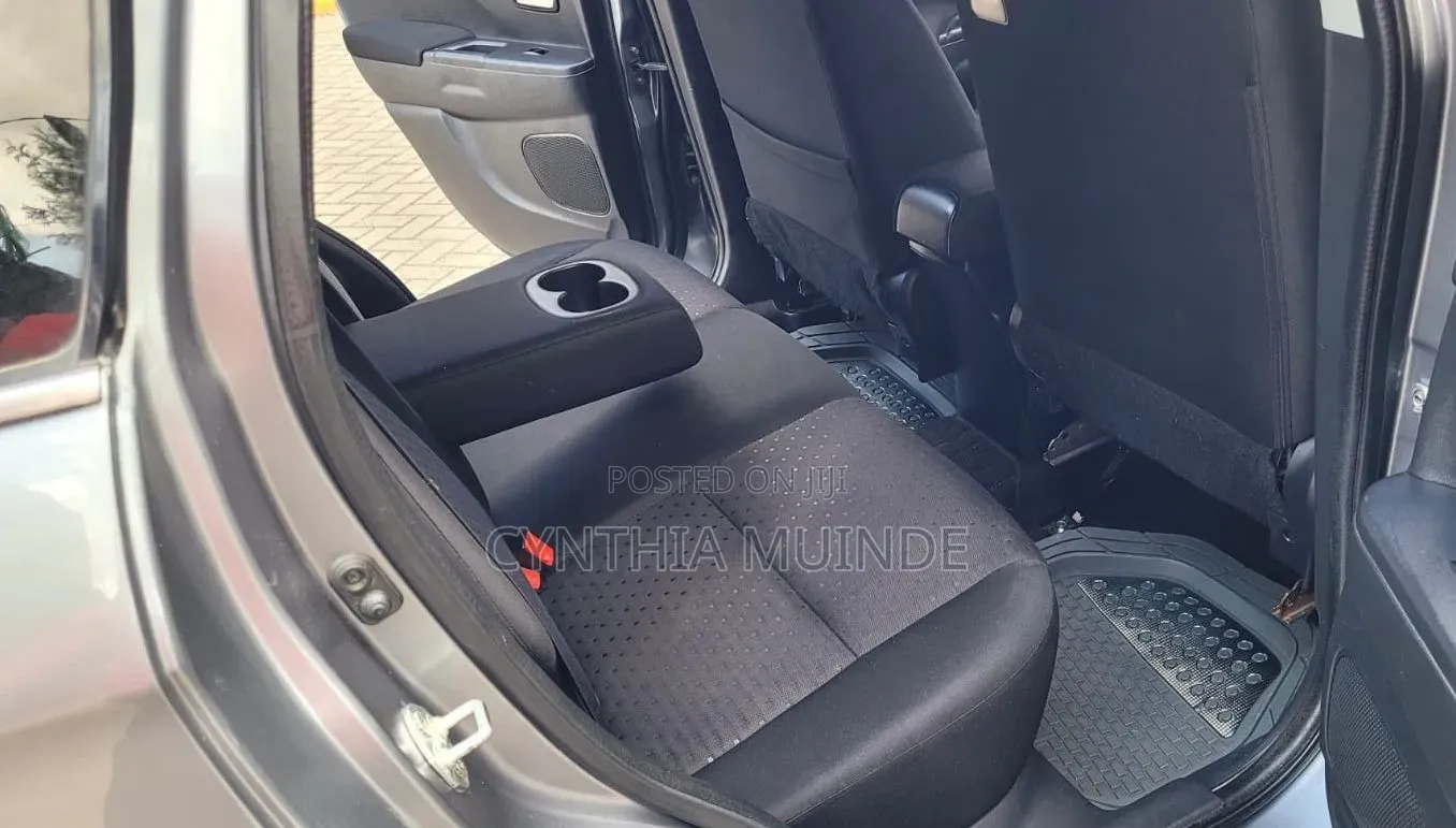 Mitsubishi RVR 2.0 2012 Silver