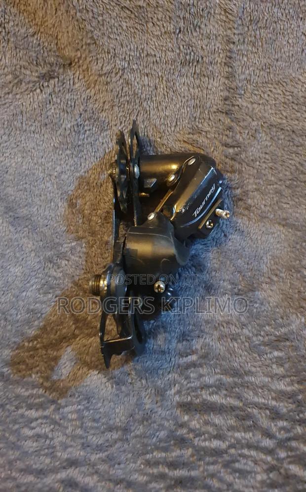 Original Shimano Tourney Derailer - thumbnail 4