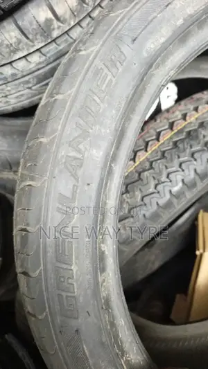 235/40r18 Greenlander