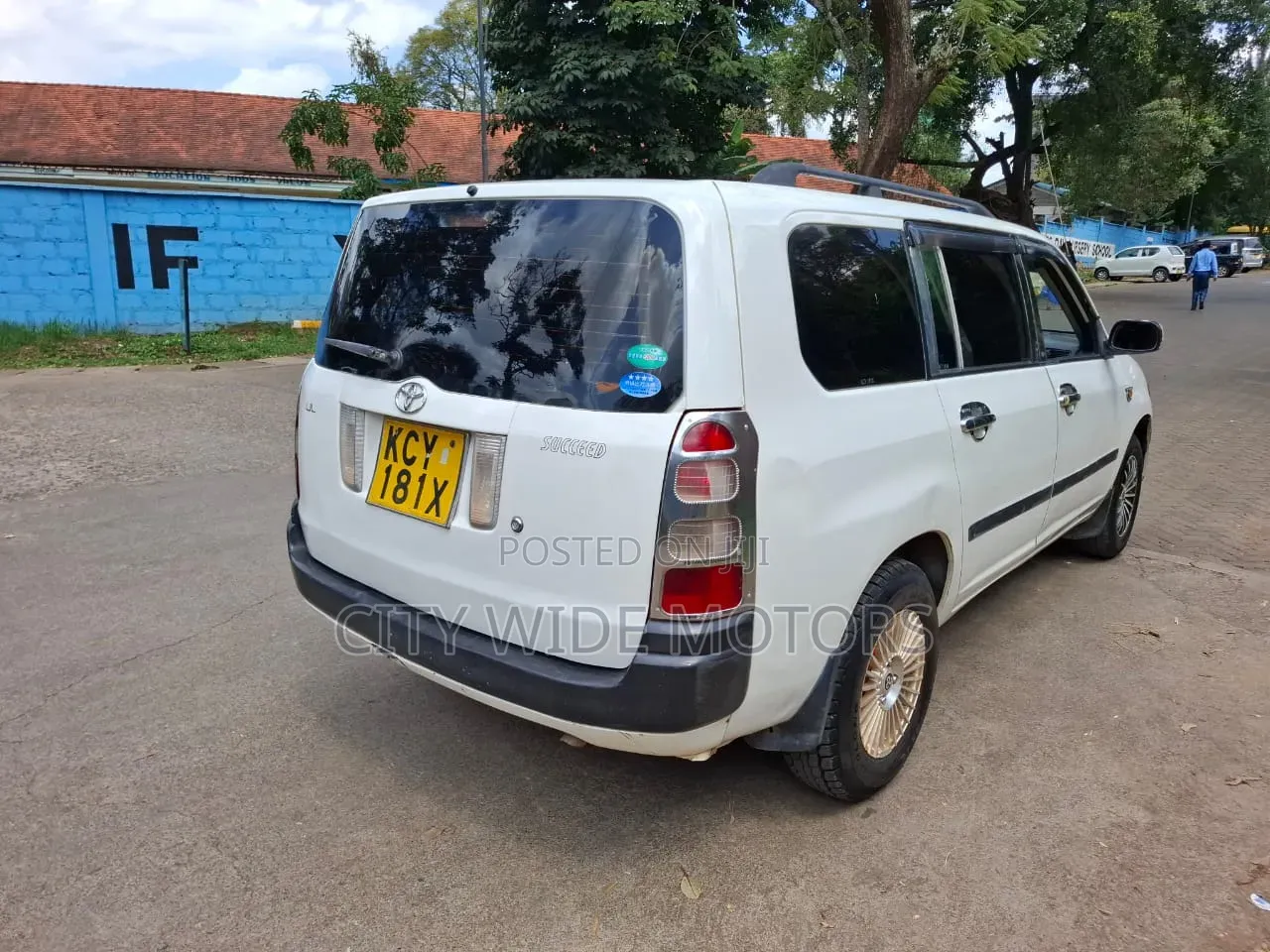 Toyota Succeed SV Premium 2014 White
