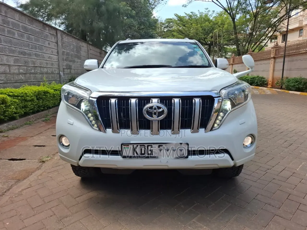 Toyota Land Cruiser Prado 2.8 D-4D 2015 White