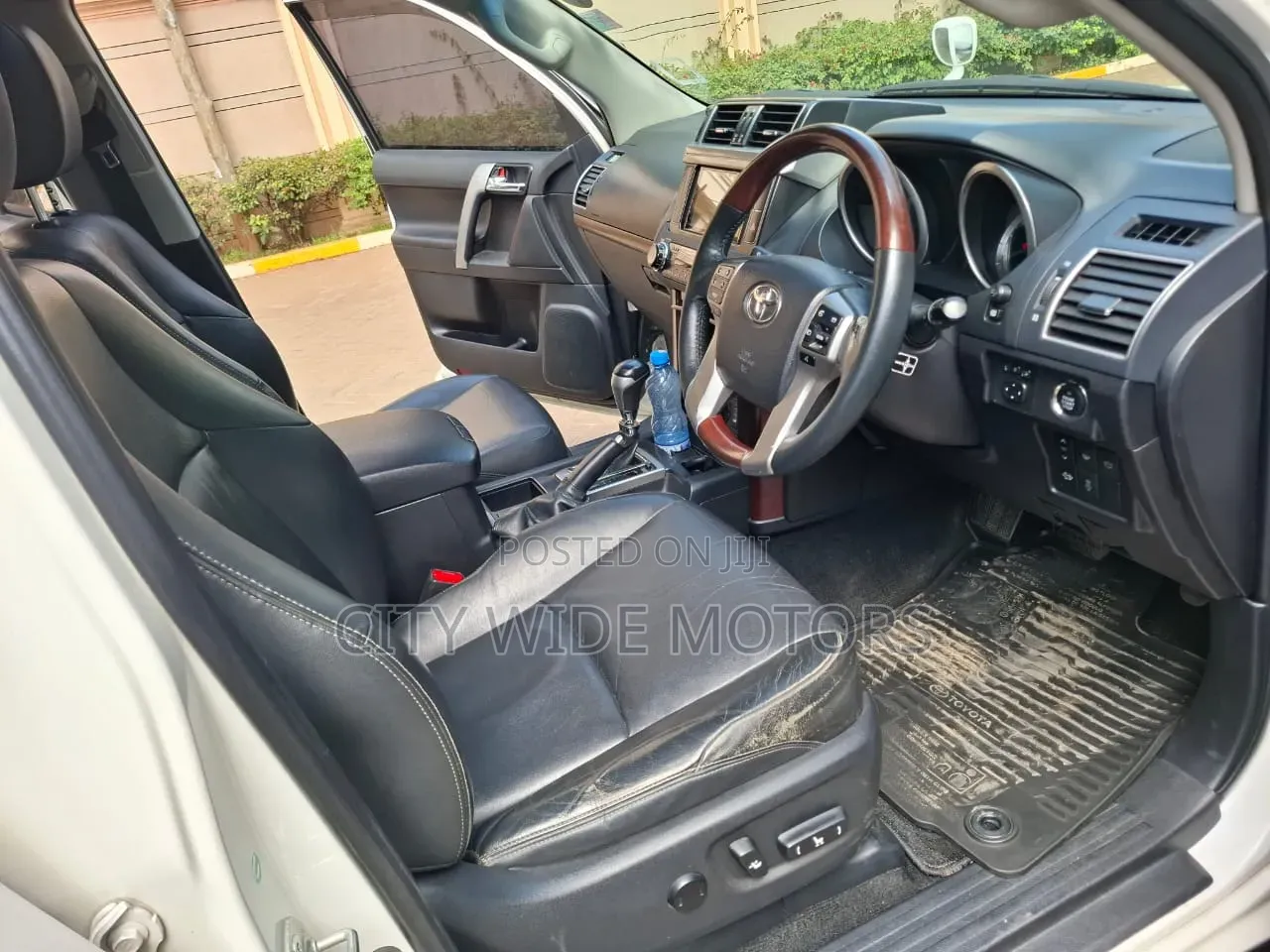 Toyota Land Cruiser Prado 2.8 D-4D 2015 White