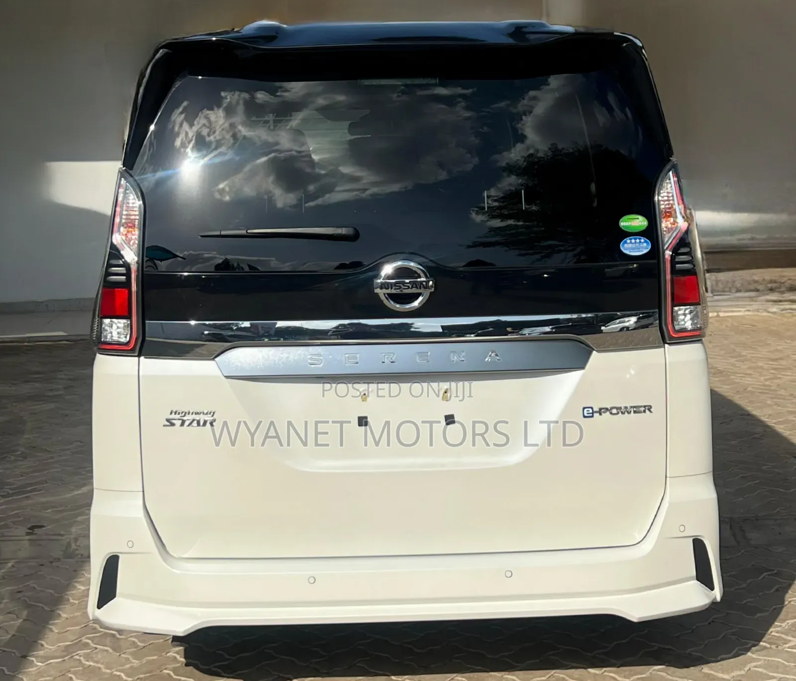 Nissan Serena 2019 White