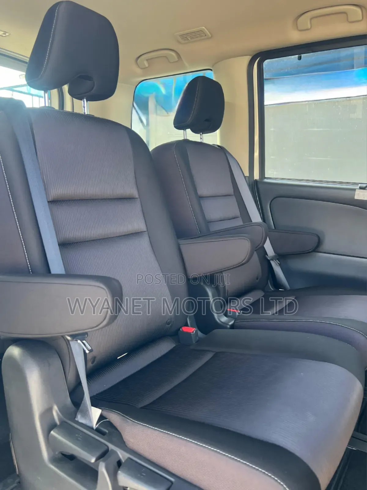 Nissan Serena 2019 White