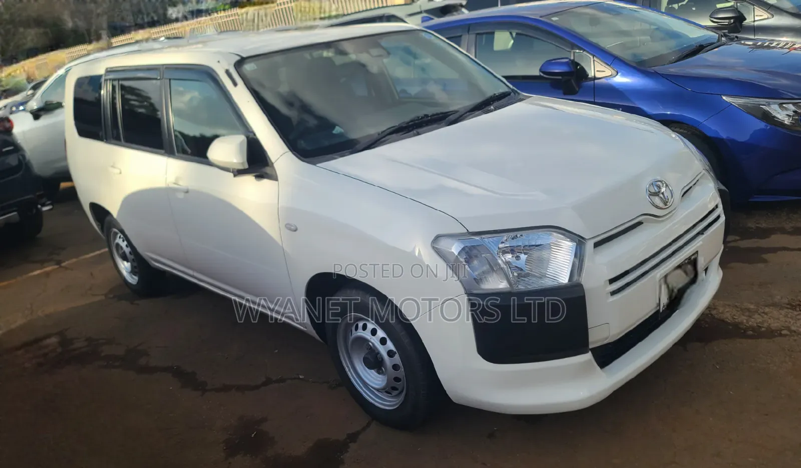 Toyota Probox 1.5 Hybrid DX 2020 White