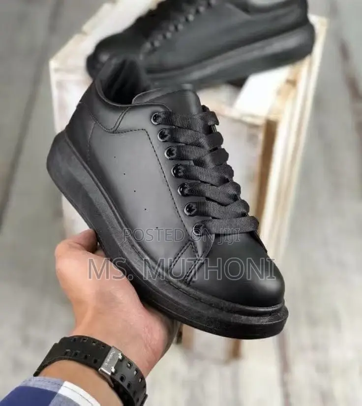 Brand New Unisex Classic McQueen Alex Ander Size 38-45