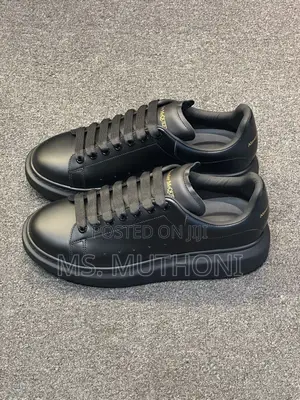 Brand New Unisex Classic McQueen Alex Ander Size 38-45
