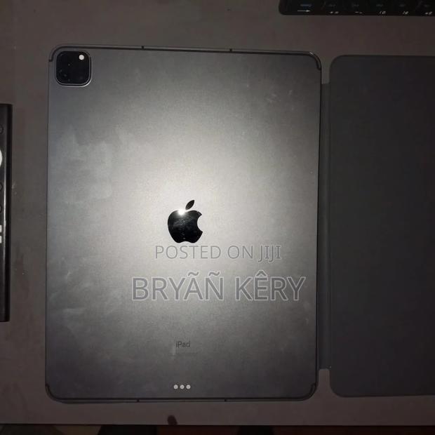 Apple iPad Pro 11 (2021) 1 TB Silver - main view