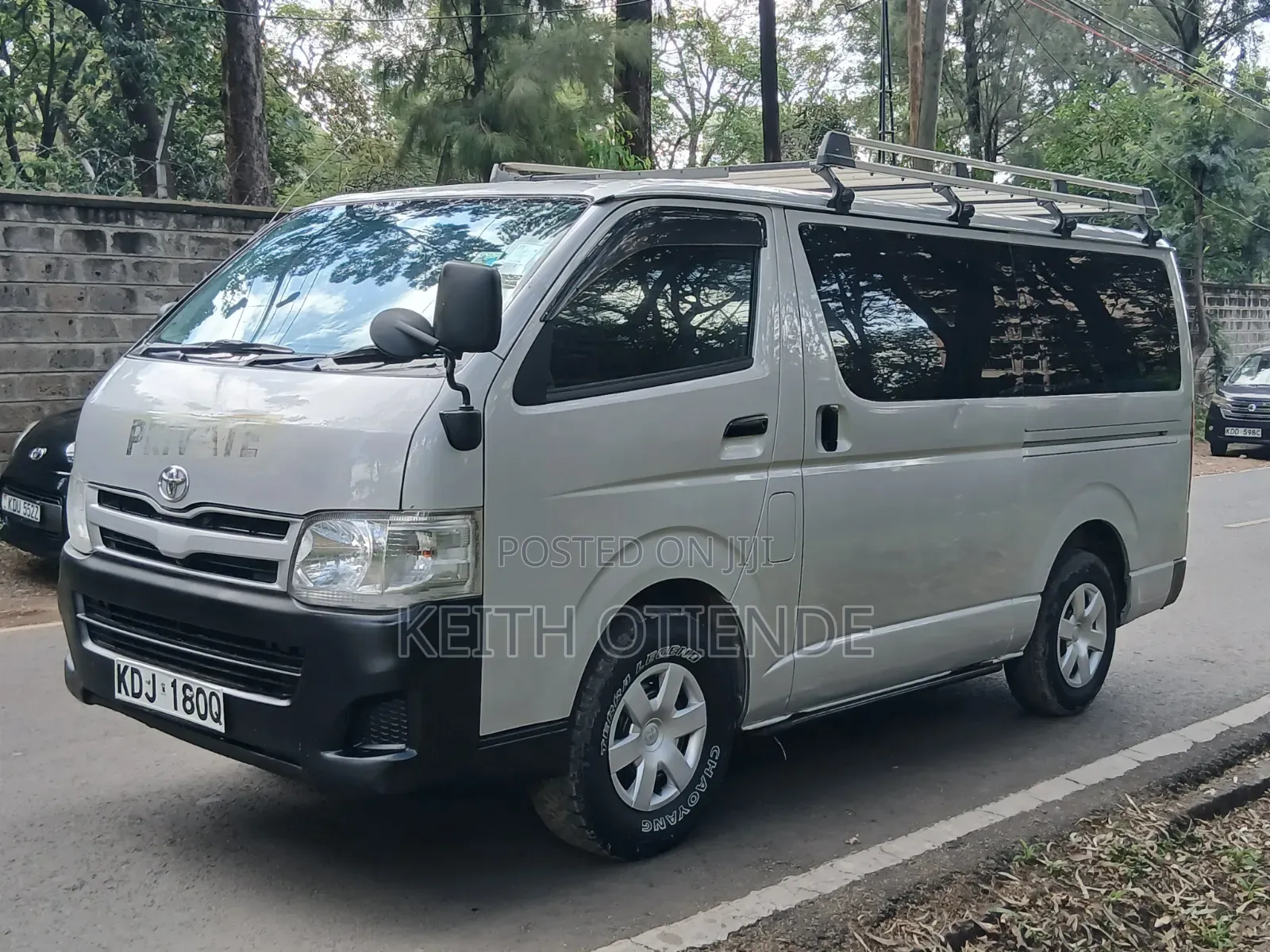 Toyota HiAce 2014 Silver