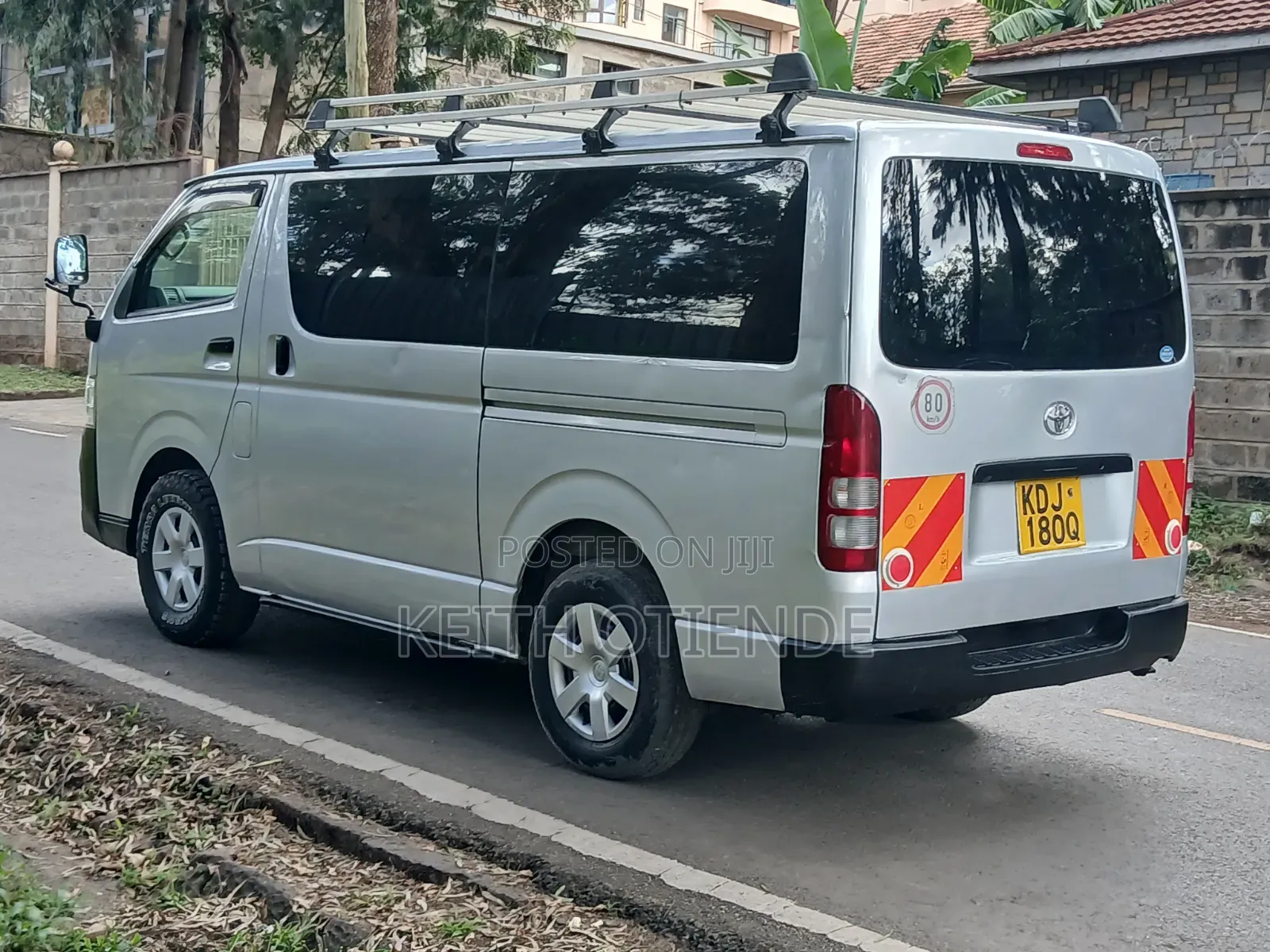 Toyota HiAce 2014 Silver