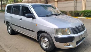 Toyota Succeed 2005 Silver