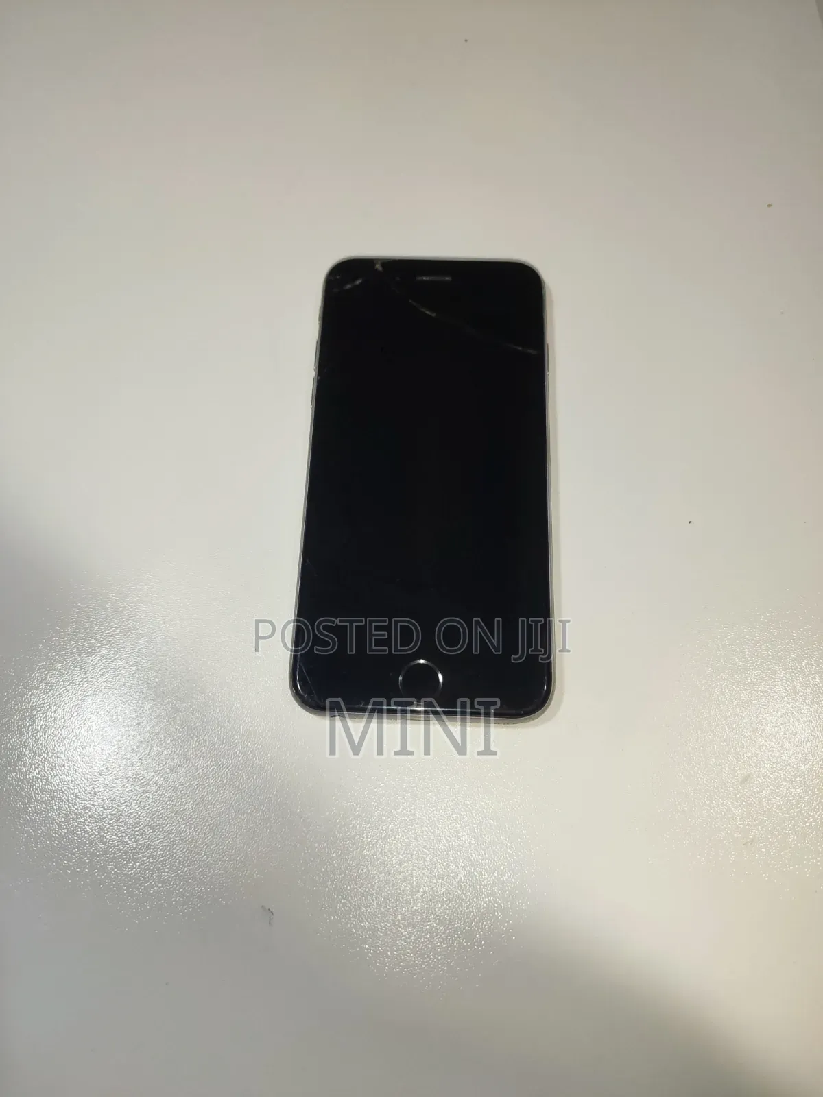 Apple iPhone 6 32 GB Gray