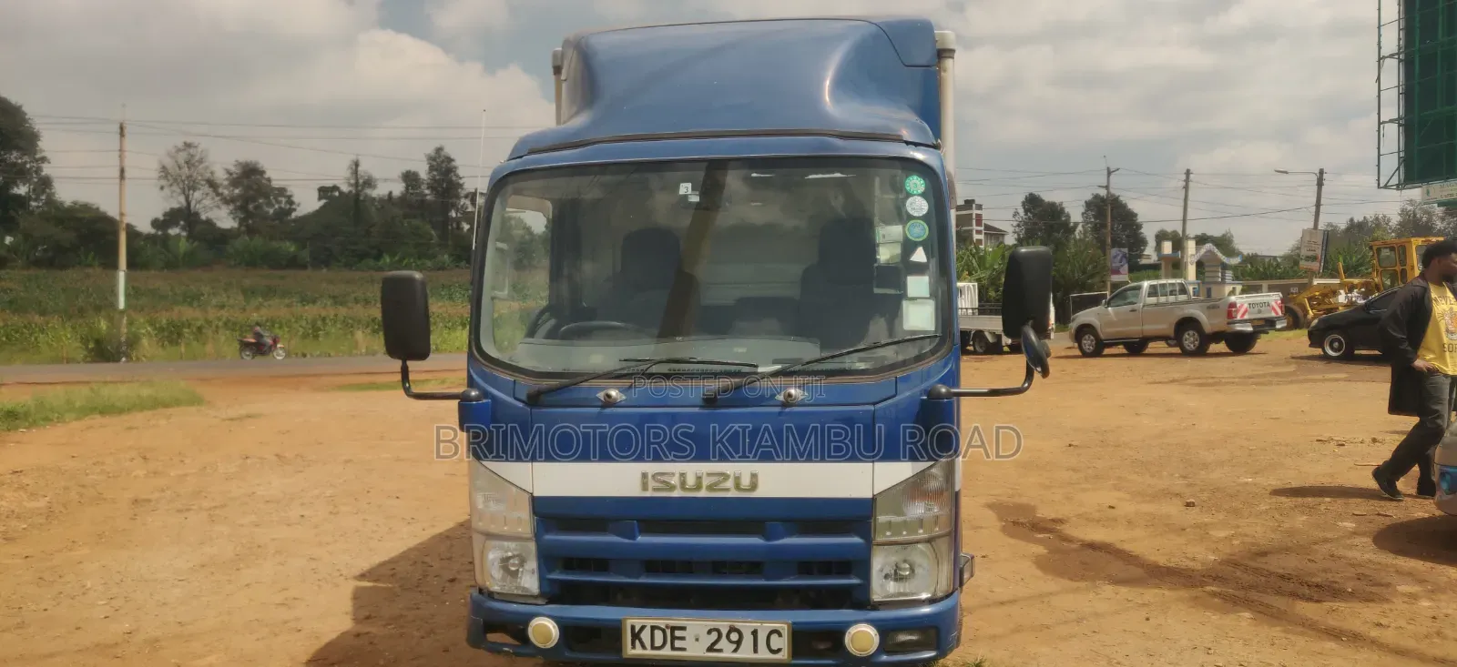 Isuzu Elf 2014