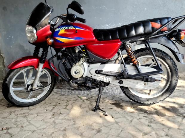 Bajaj Boxer 125 2022 Red - thumbnail 2