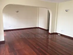 5bdrm Penthouse in Valley Arcade for rent