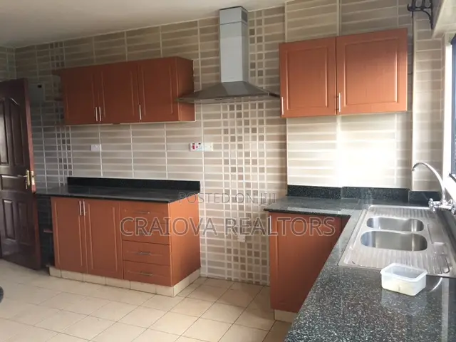 5bdrm Penthouse in Valley Arcade for rent
