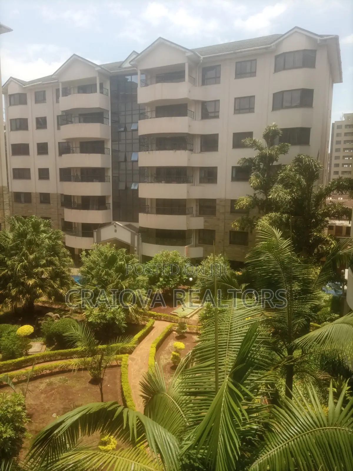 5bdrm Penthouse in Valley Arcade for rent