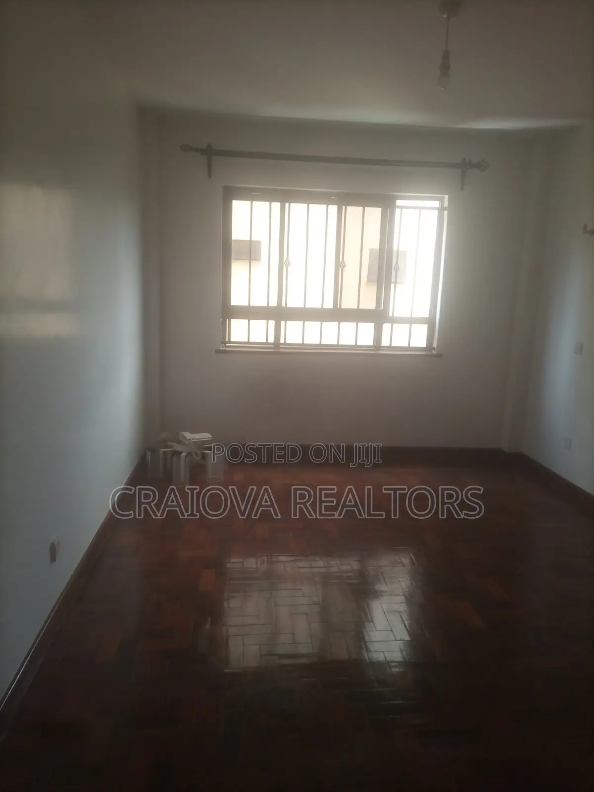 5bdrm Penthouse in Valley Arcade for rent