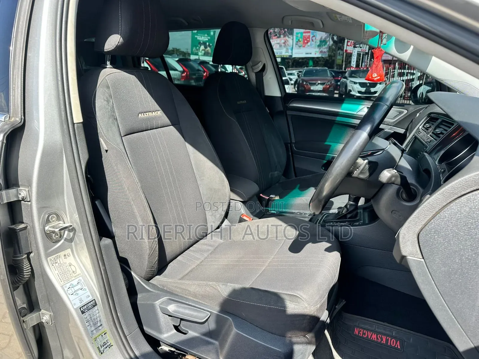 Volkswagen Golf 2016 Silver